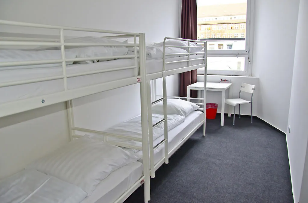 Check In Hostel Berlin-1